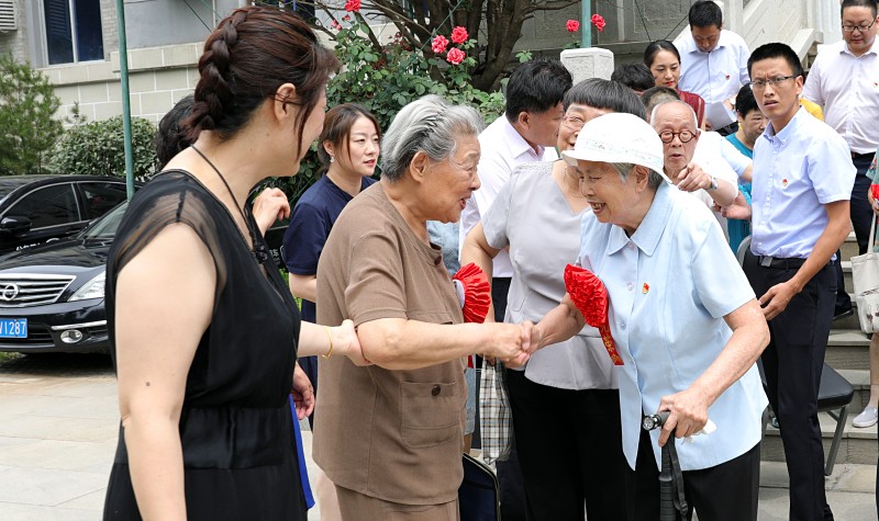 陕西省总工会“不忘初心 永葆本色”党员代表座谈会掠影